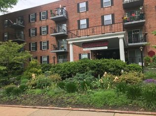 55 S Gore Ave APT 3J, Saint Louis, MO 63119