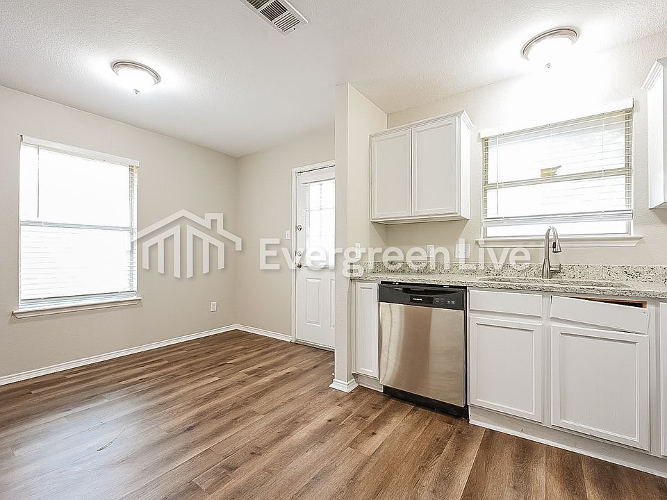 6922 Rosalinda Ln, Dallas, TX 75217 Zillow