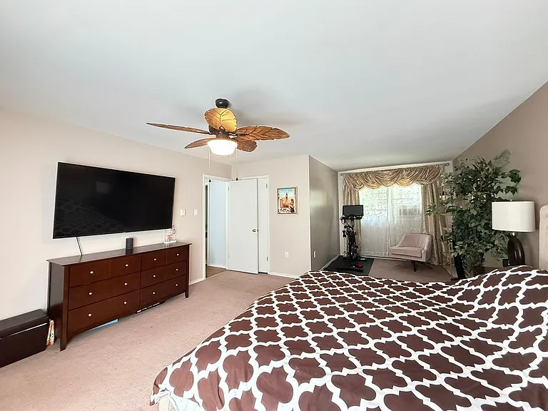 1140 Country Place Dr — Photo 14
