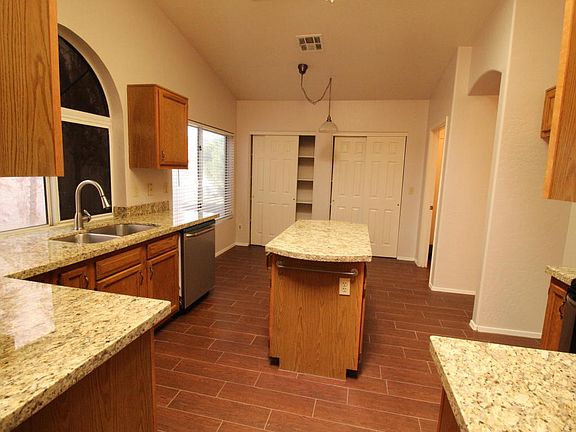 3rd image of 4115 E Tonto St