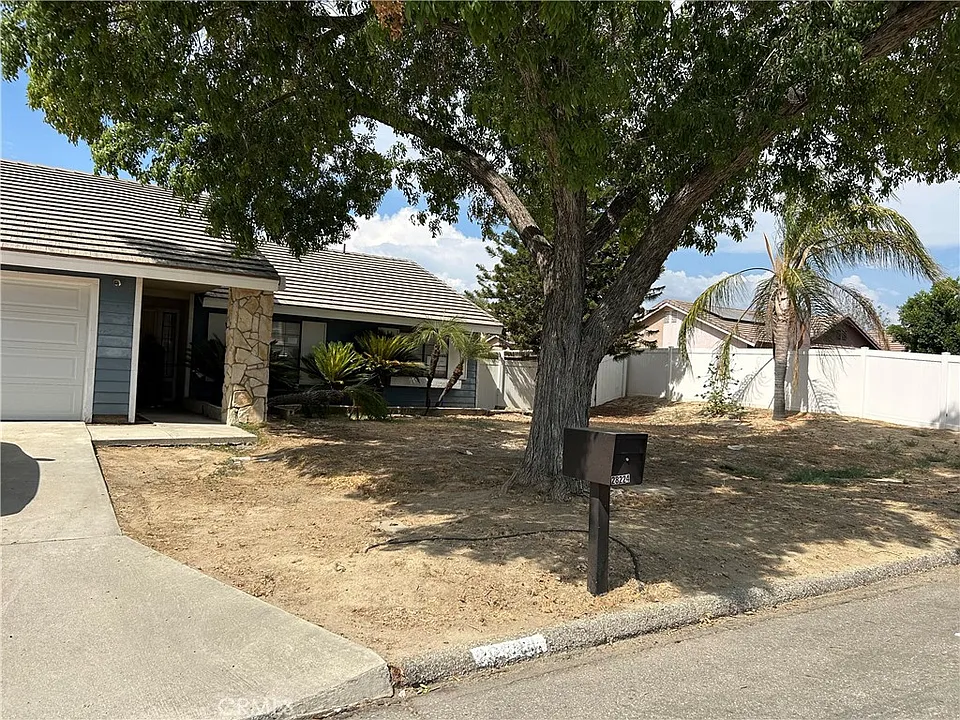 28224 Bay Ave