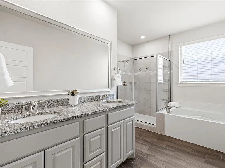 3501 Chacon Creek Trl — Photo 32
