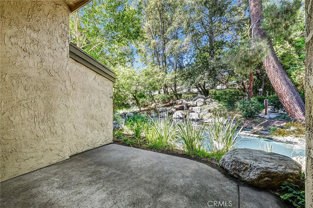 1 bed, 1.5 bath, 944 sqft, $2,750 — Photo 4