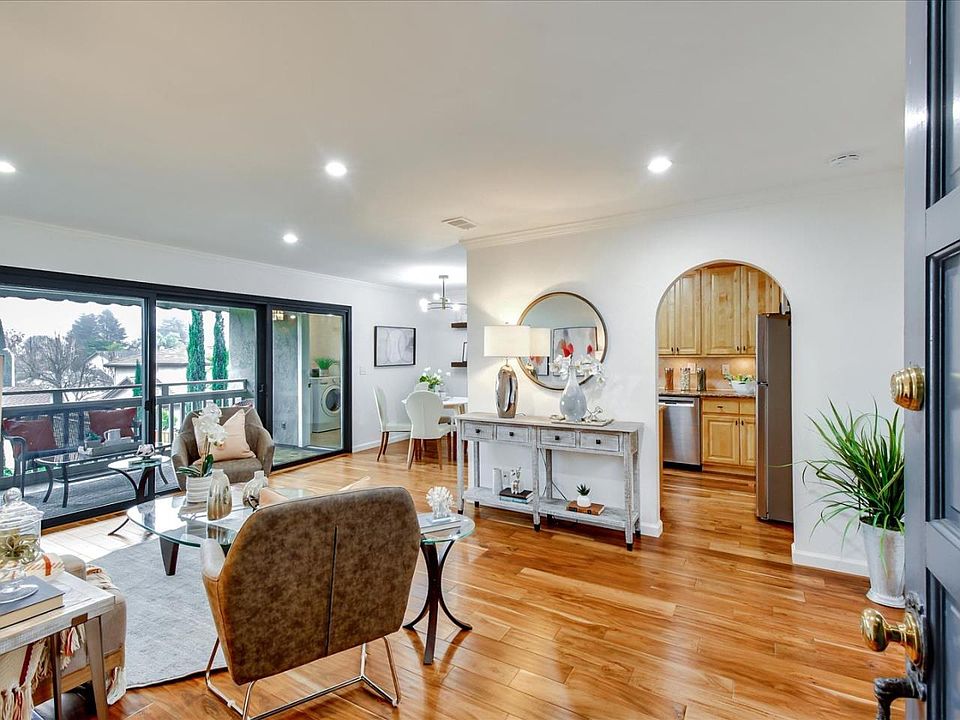 1st image of 2737 Mauricia Ave #B