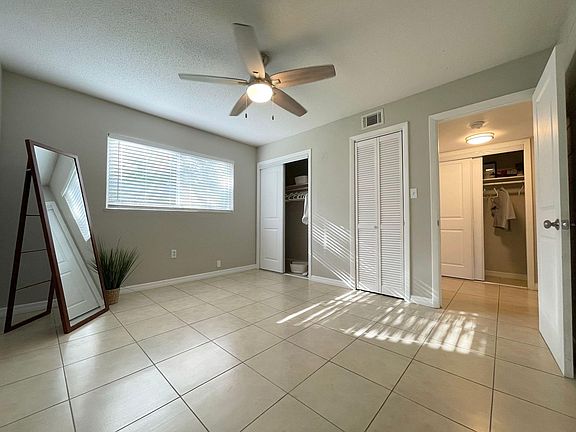 4th image of 900 E Airport Blvd #6f7f4e288