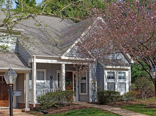 3284 Gateway Cir, Charlottesville, VA 22911