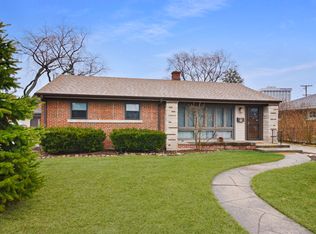 1919 S Prospect Ave, Park Ridge, IL 60068