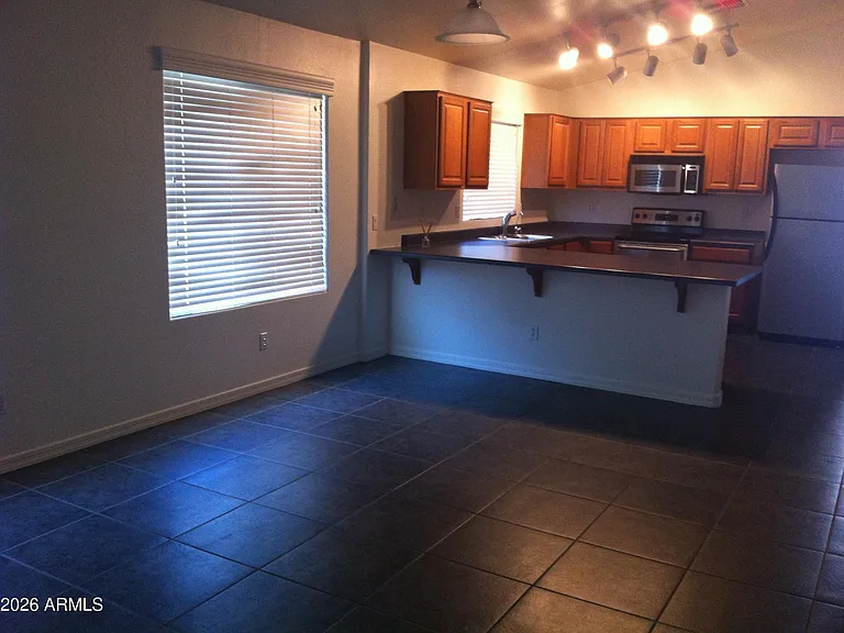 24903 W Illini St — Photo 4