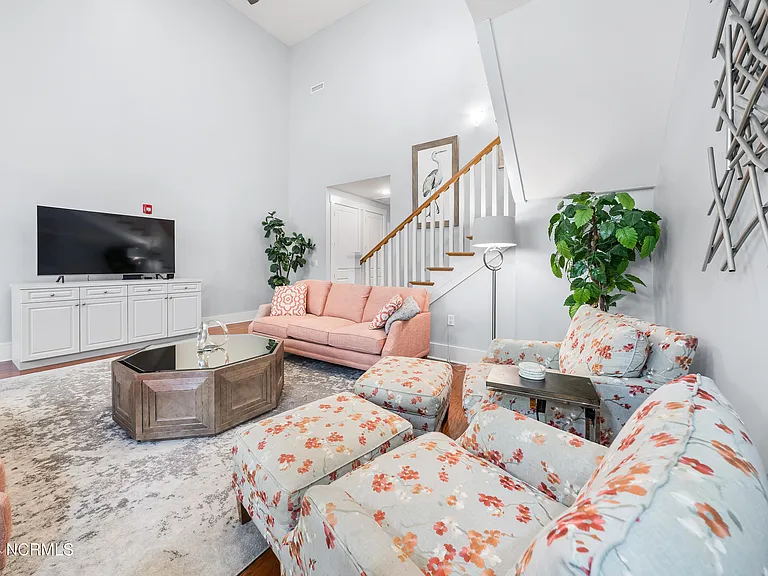 2537 Saint James Dr SE #807 — Photo 19