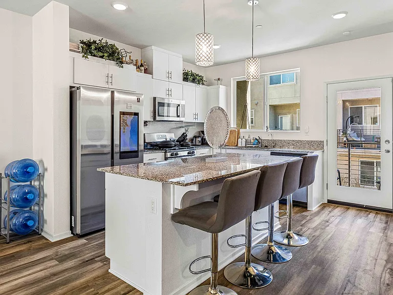5224 Beachfront Cove St — Photo 5
