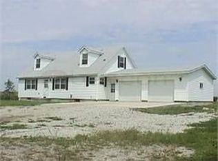 3007 185th St, Rose Hill, IA 52586