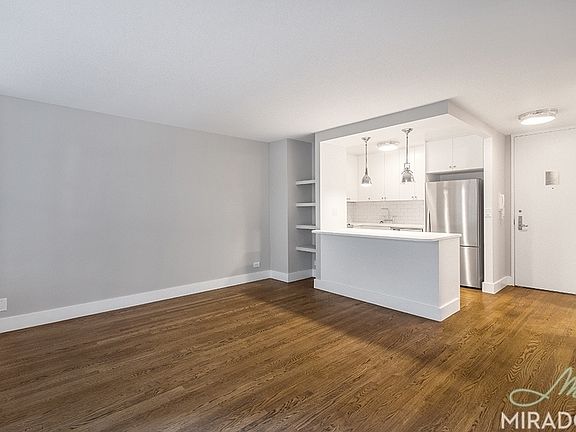 5th image of 330 E 39th St APT 8P