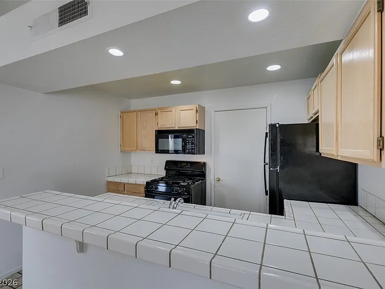 7570 W Flamingo Rd #252 — Photo 21