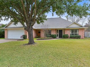 2011 Cobblestone Ln, Bryan, TX 77807