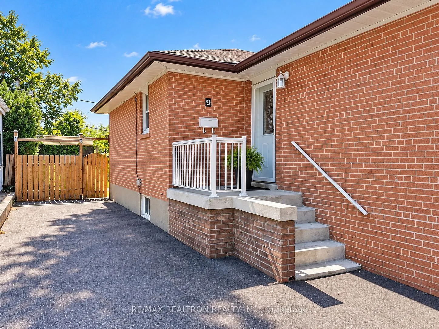 3 bed, $3,500 — Photo 2
