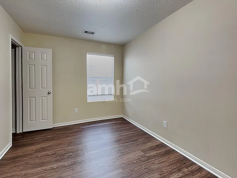 5602 Darby Square Trl — Photo 15