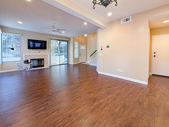 2nd image of 2621 Plaza Del Amo Unit 519