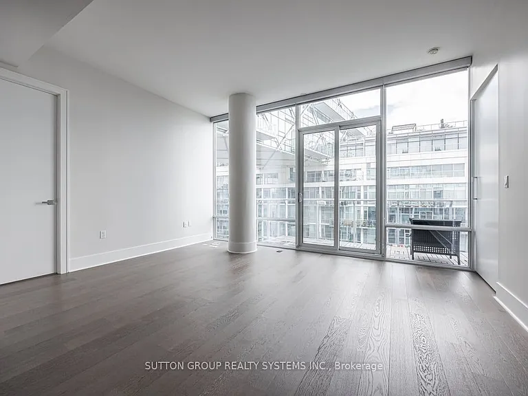 29 Queens Quay E #1008 — Photo 14
