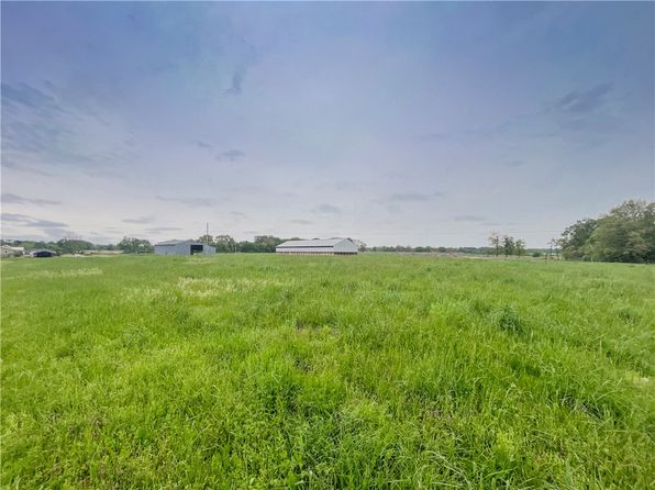13839 White Oak Rd, Fayetteville, AR 72704