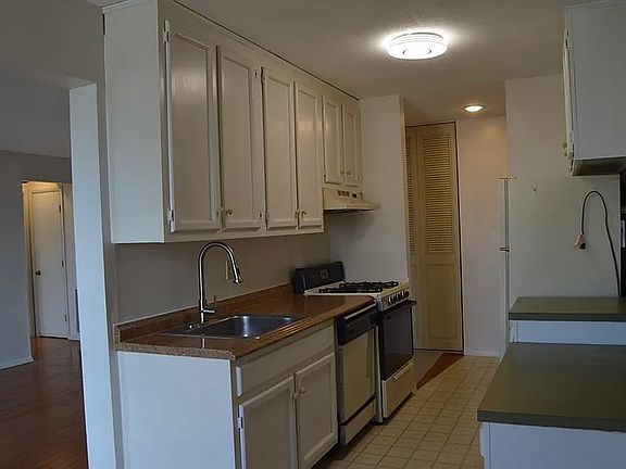 2nd image of 62 Shrewsbury Green Dr Unit G