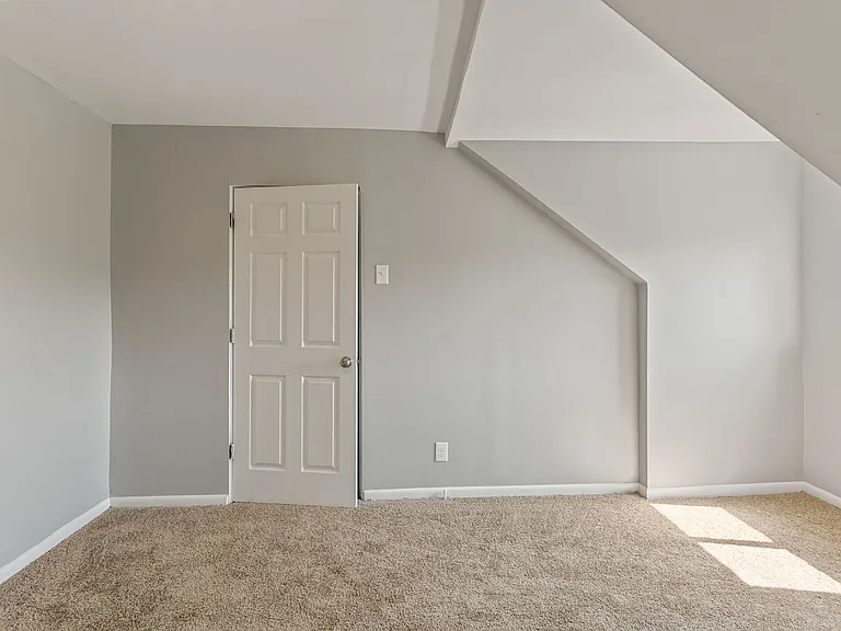 147 Amabell St — Photo 12