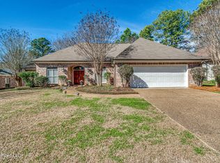 305 Redbud Pl, Ridgeland, MS 39157