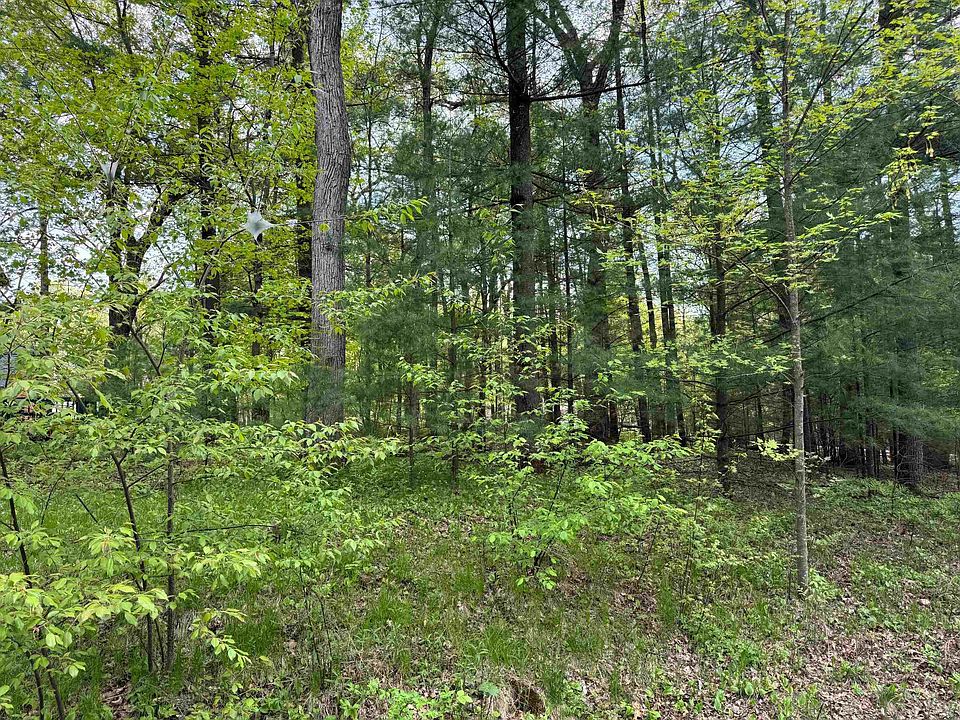 1st image of 140 Ridge Dr
