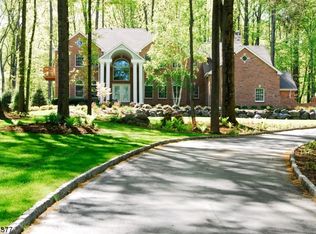 19 Lance Rd, Lebanon, NJ 08833