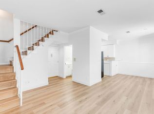 4034 Redwood Ave, Los Angeles, CA 90066