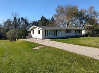 1263 Lake Summerset Rd, Davis, IL 61019