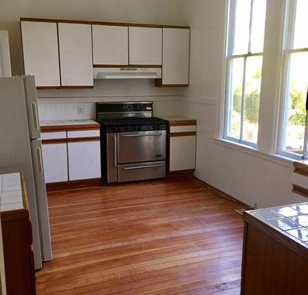 5th image of 3308 California St