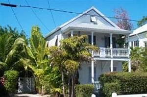 1st image of 619 Eaton St