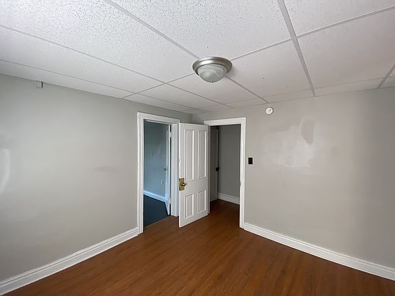 2nd image of 324 N Franklin St #324