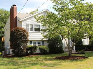 33 Blackberry Ln, Framingham, MA 01701
