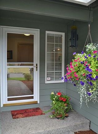 3rd image of 803 NE 154th Ave