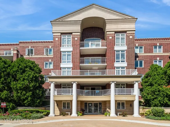 7031 W Touhy Ave APT 404, Niles, IL 60714