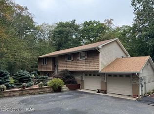 2891 Meadow Run Rd, Bear Creek Township, PA 18702