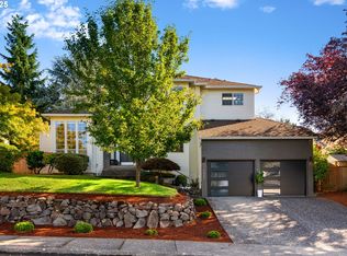 15882 SW Hampshire Ter, Portland, OR 97224