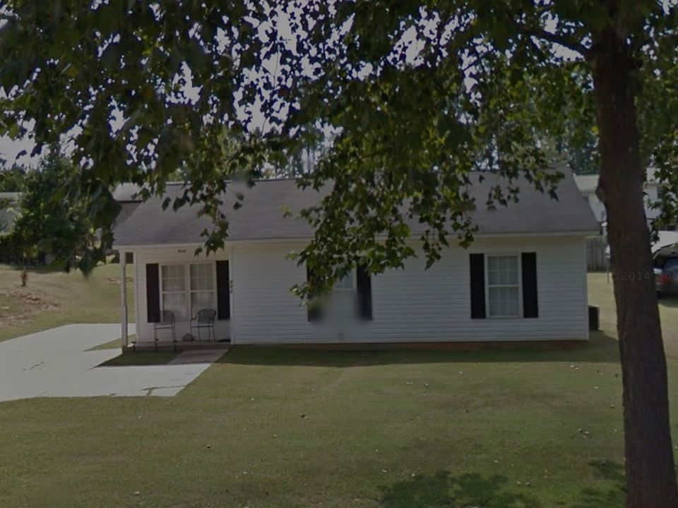 1st image of 304 Highland Forest Dr