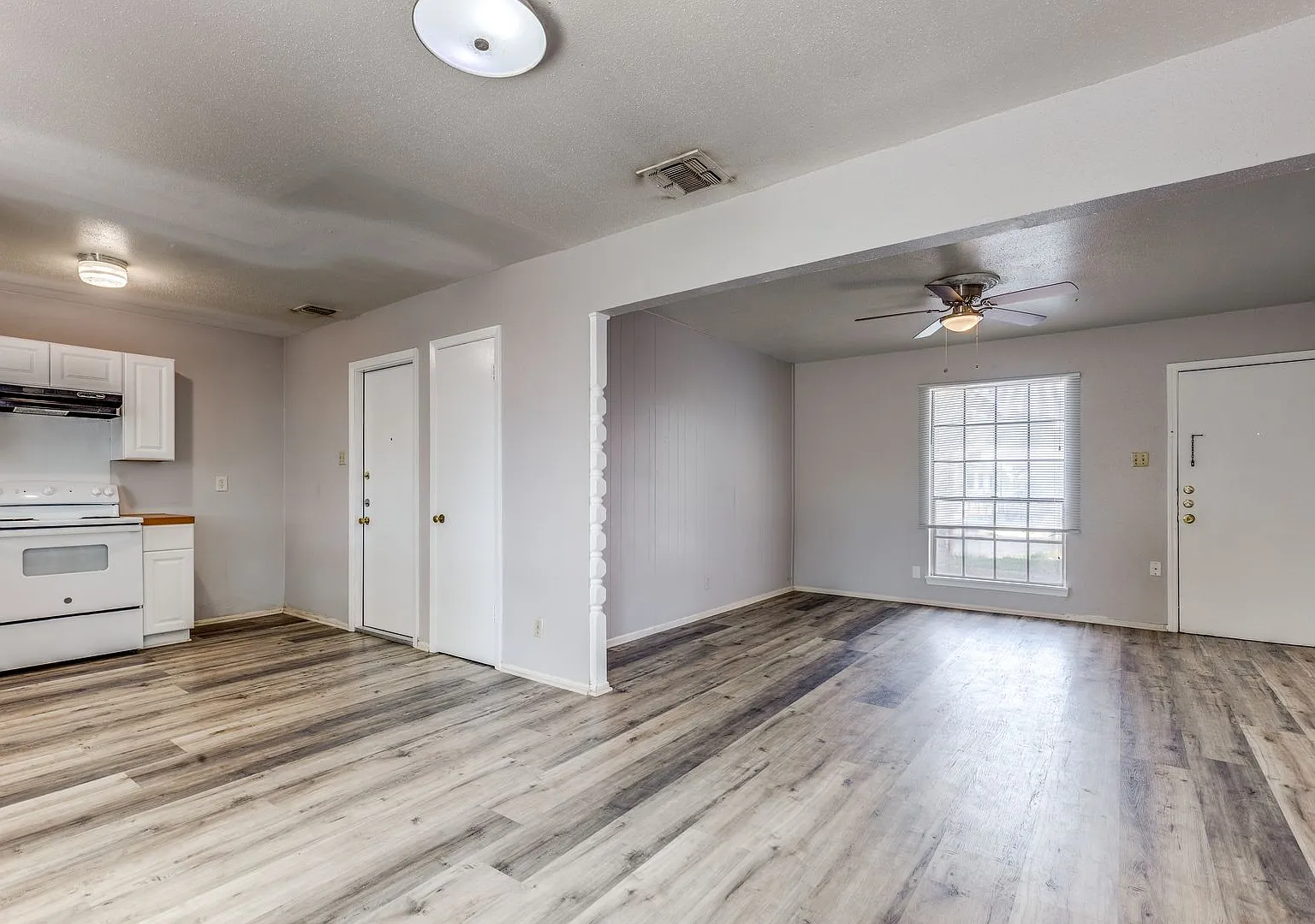 3 bed 3.5 bath located in Westwood Park Subdivision — Photo 3