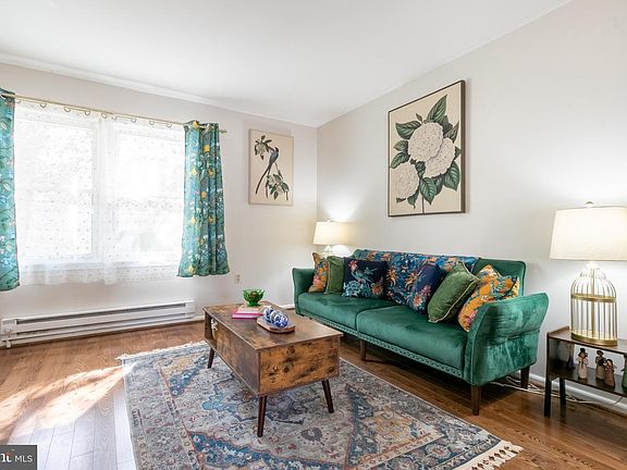 4th image of 11 Laurel Hill Rd