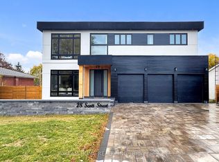 28 Scott St, Whitby, ON L1N 3L1