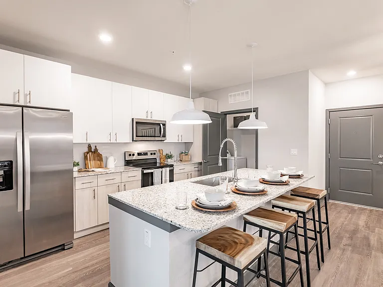 Harrison Apartments — Photo 3