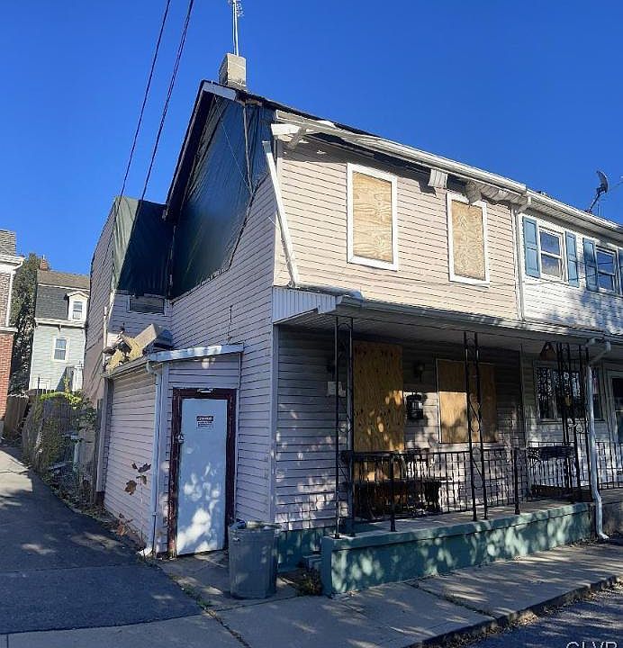 2nd image of 11 Elizabeth St