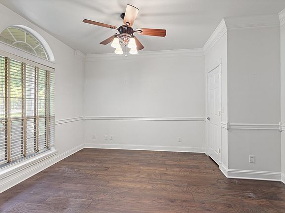 5th image of 821 Shadowood Dr