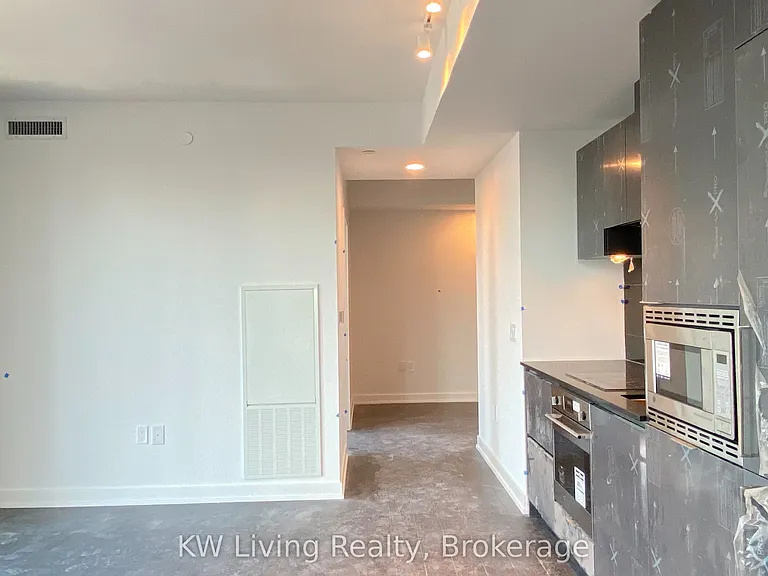 238 Simcoe St #3208 — Photo 12