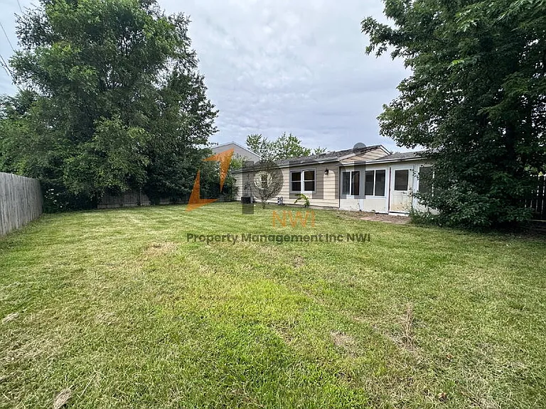 404 Saginaw Dr — Photo 20