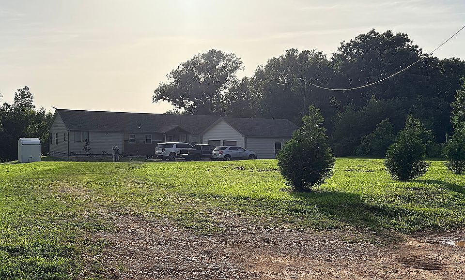1st image of 16631 Logan Cave Rd