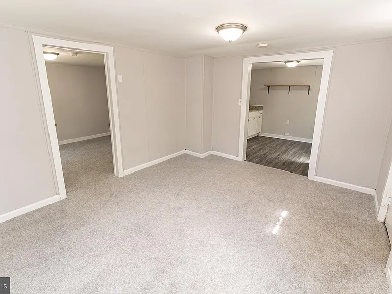 115 Davis Ln — Photo 6