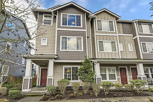 3325 30th Dr Photo 1